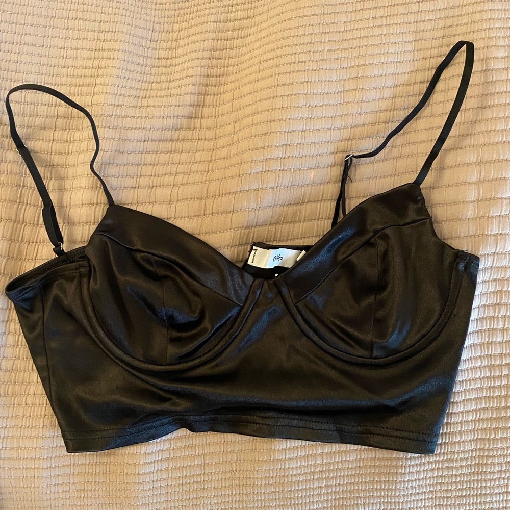 Adika Top